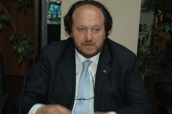 L'assessore regionale abruzzese Luigi De Fanis