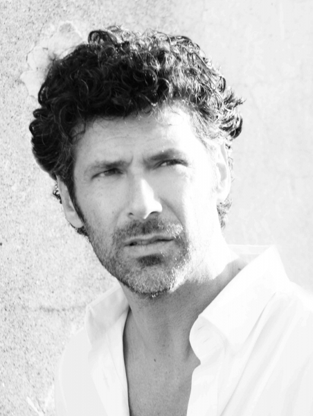 Nella foto, l'attore Renato Raimo