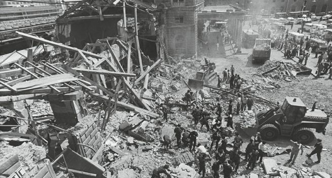 Strage-di-Bologna-1980-bn.jpg