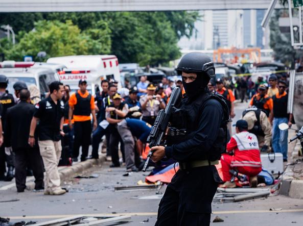 Giacarta - Attentato in centro, sette morti