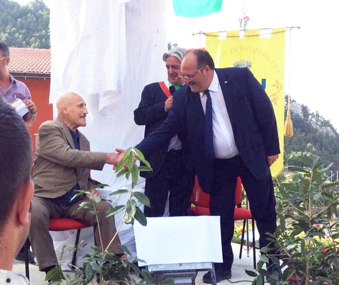 Da sin Bruno Sammartino, il Sindaco Fagnilli e il Sottosegretario d'Abruzzo Mazzocca