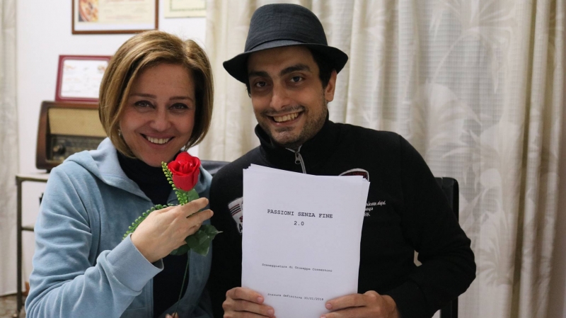 Maria Rosaria Virgili, protagonista della serie, con l'autore della serie Giuseppe Cossentino