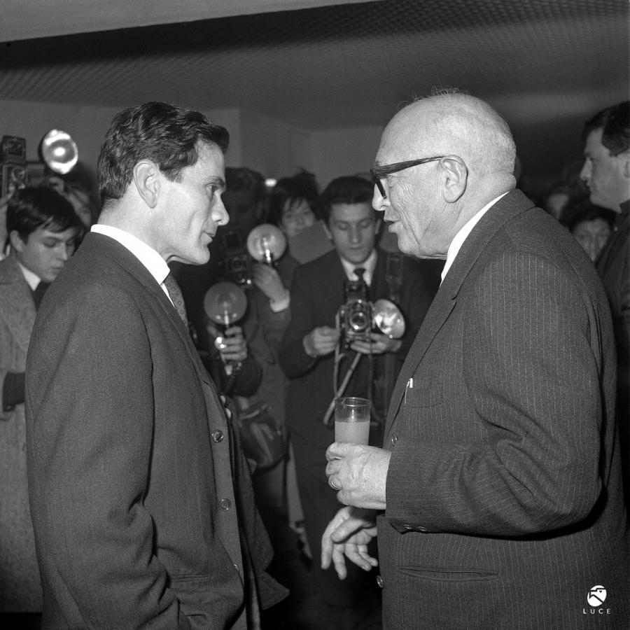 Pasolini e Nenni alla prima del film 