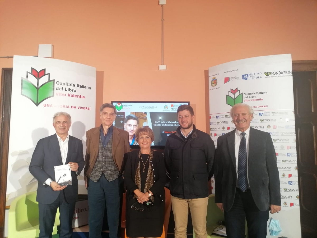 Da sx: Piero Muscari, Marco Tullio Barboni, Daniela Rotino Ass Cultura Vibo Valentia, Michele Falduto Ass. Spettacolo Vivo Valentia, Domenico Primerano Vice Sindaco Vibo Valentia  