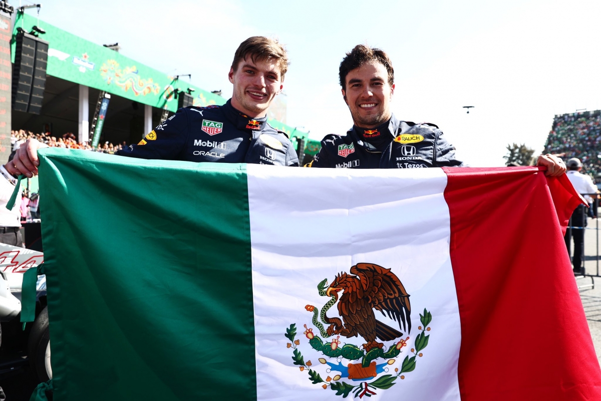 Max Verstappen e Sergio Perez, primo e terzo in Messico (foto: Red Bull Racing Honda Twitter)