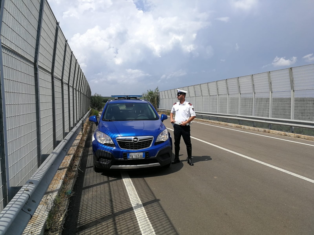 Polizia-locale-Torchiarolo-1.jpg