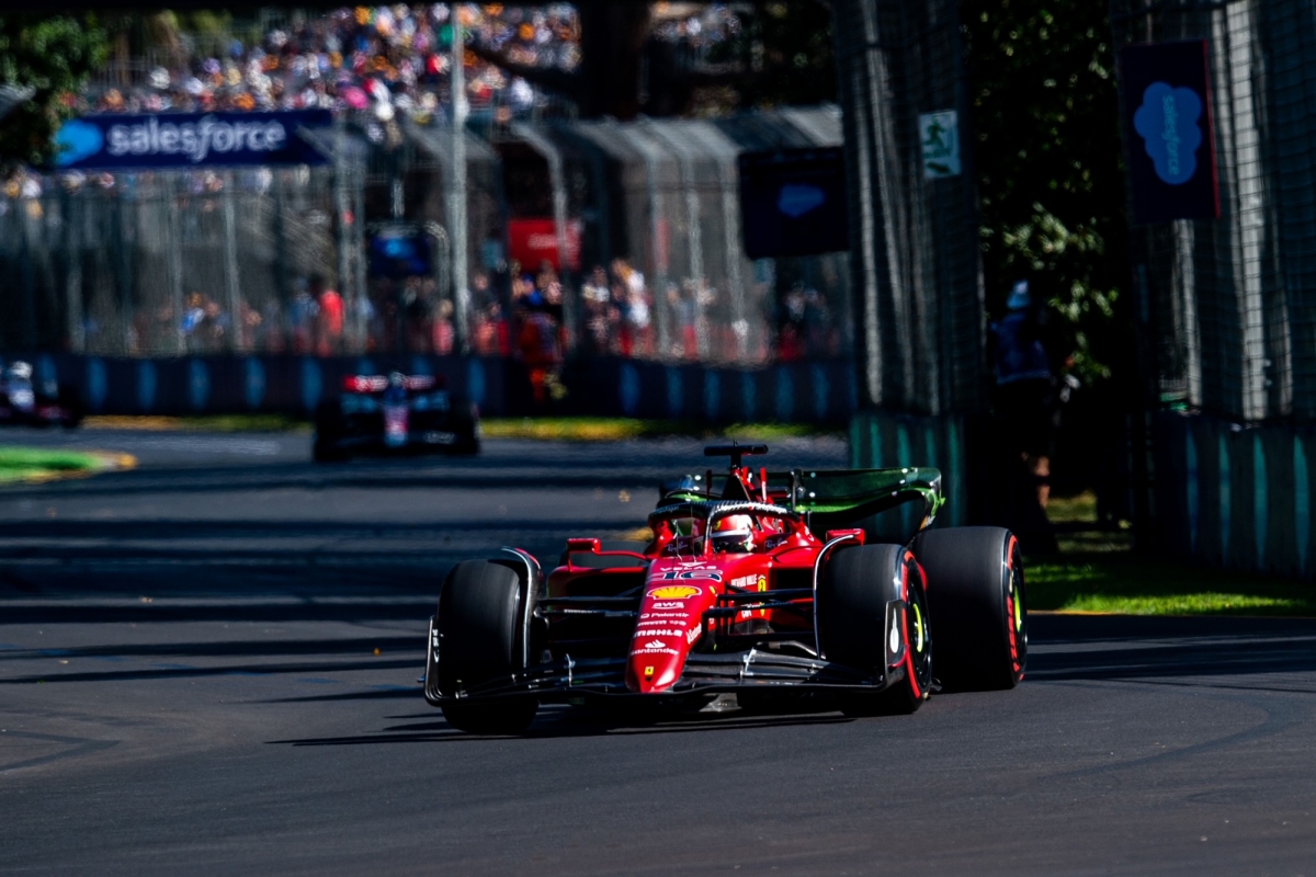 Charles Leclerc in azione all'Albert Park Circuit di Melbourne (foto: Scuderia Ferrari Twitter)