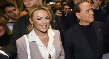 Berlusconi-e-Pascale.jpg