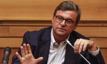 Carlo-Calenda-KLC6EC.jpg