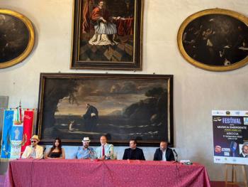 foto-conferenza-stampa-presso-il-comune-di-Ariccia-by-ANDREA-LONGO.jpg