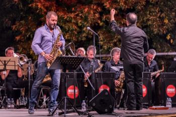 Il-sassofonista-Rosario-Giuliani-e-la-Monday-Orchestra.jpg