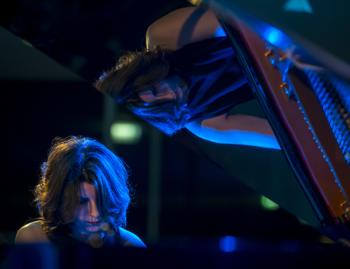 Tania-Giannouli-al-pianoforte.jpg