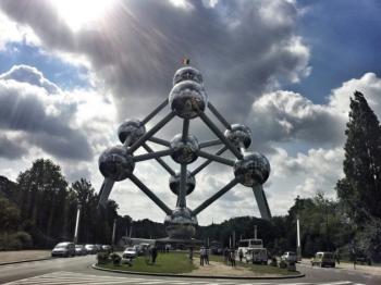 atomium.jpg
