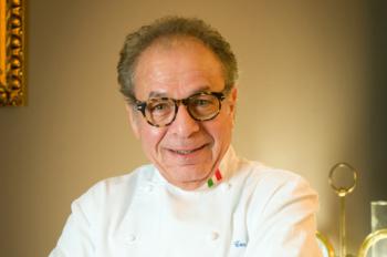 2---Cavalier-Peter,-ristorante-di-pesce-a-Torino---Delfino-Blu.jpg